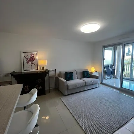 Le Mimosa 1 Bedroom With Terrasse Pool Ac Parking Spot Semesterbostad *