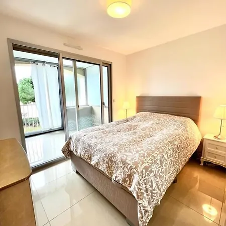 بيت للعطل Le Mimosa 1 Bedroom With Terrasse Pool Ac Parking Spot *
